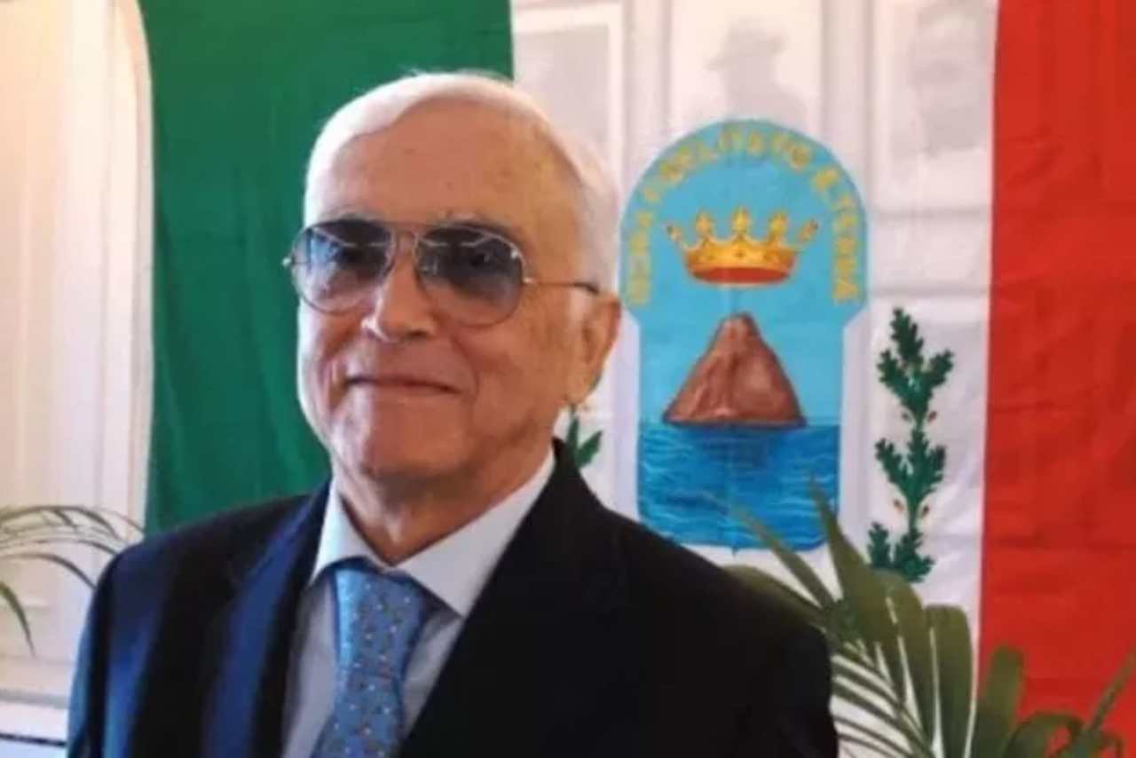 Ischia Morto sindaco