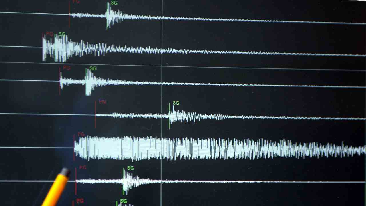 terremoto campi flegrei