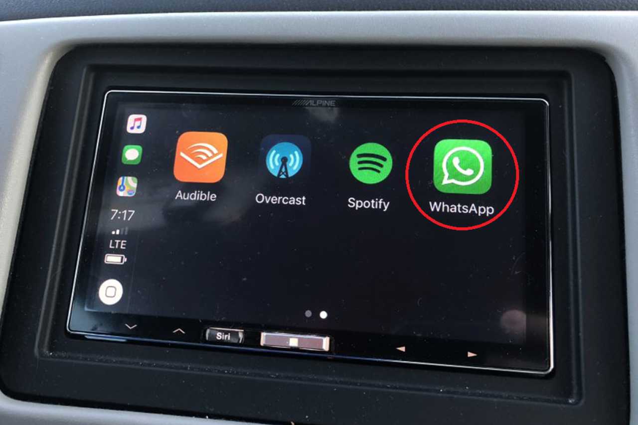 WhatsApp auto