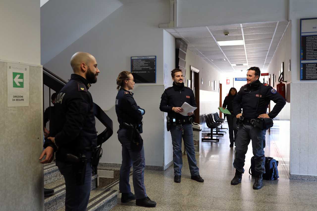 Napoli, polizia