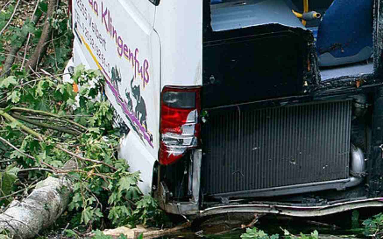 Bus incidente Indonesia