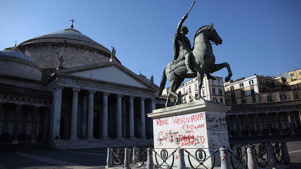 Napoli proteste lavoratori circhi wedding