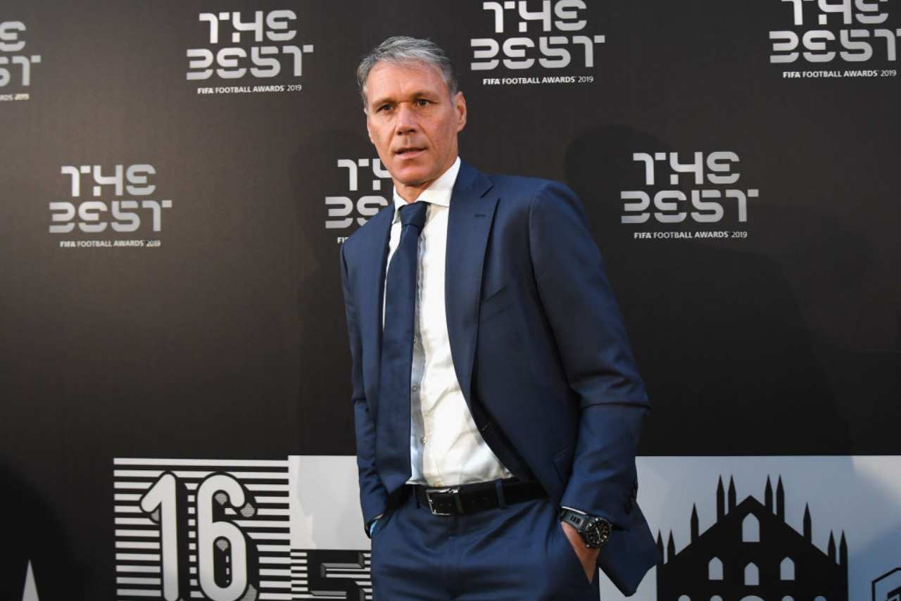 Van Basten aCCUSE 