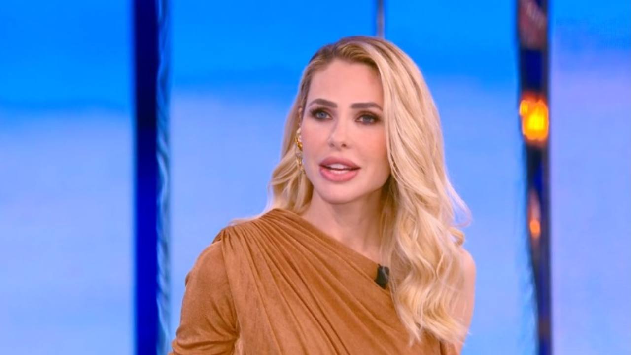 Ilary Blasi in difficoltà decisione d'emergenza per salvare l'Isola