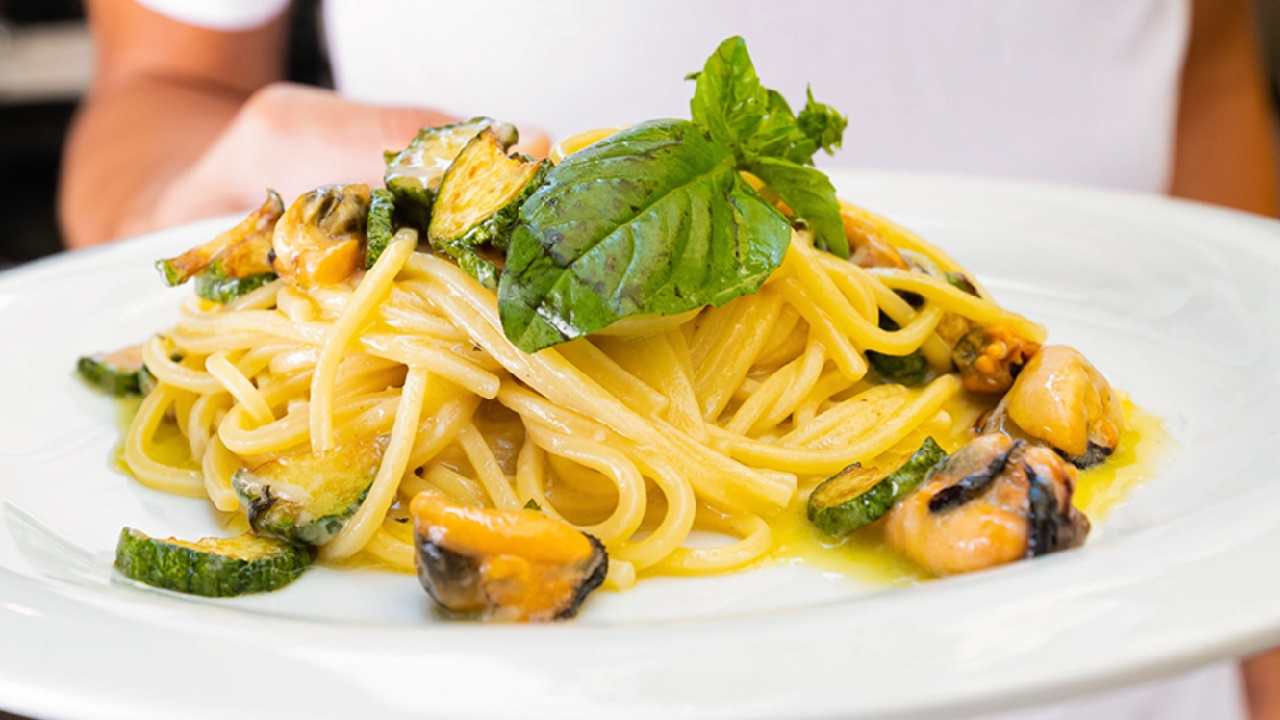 Spaghetti alla nerano di mare