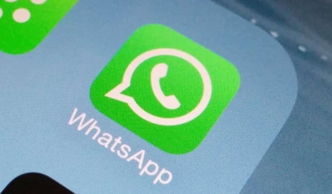 WhatsApp, è possibile apparire online solo per alcuni utenti: come fare