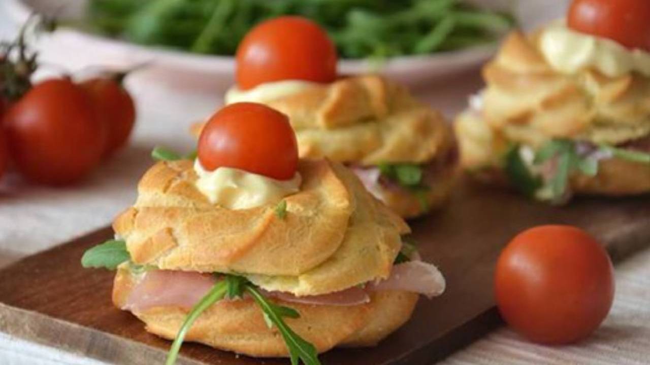 Zeppole napoletane salate