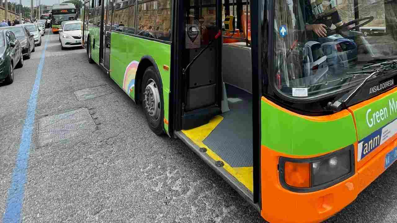 Aggressione a Napoli su bus Anm