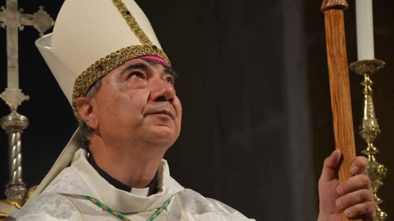 Napoli Don Mimmo Battaglia patrimonio Chiesa