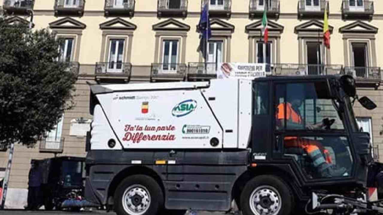 nuove assunzioni Napoli autisti camion rifiuti