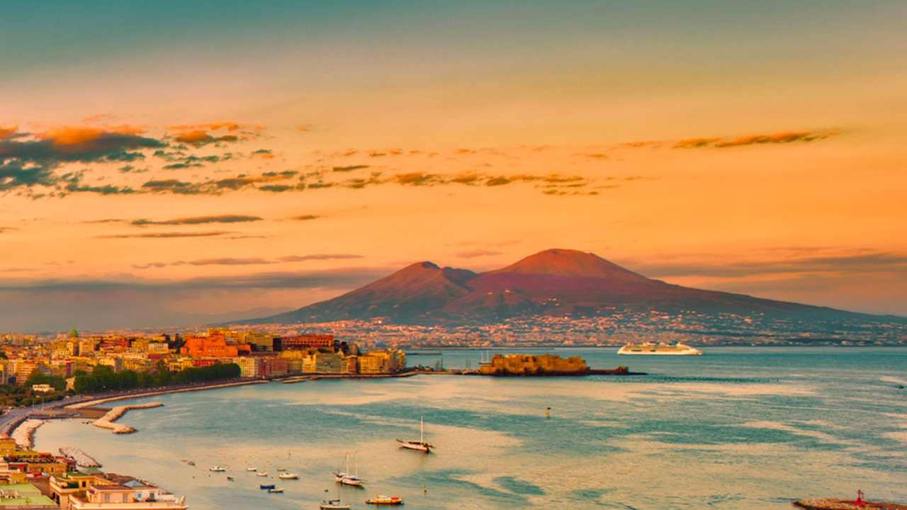 Napoli tassa di soggiorno